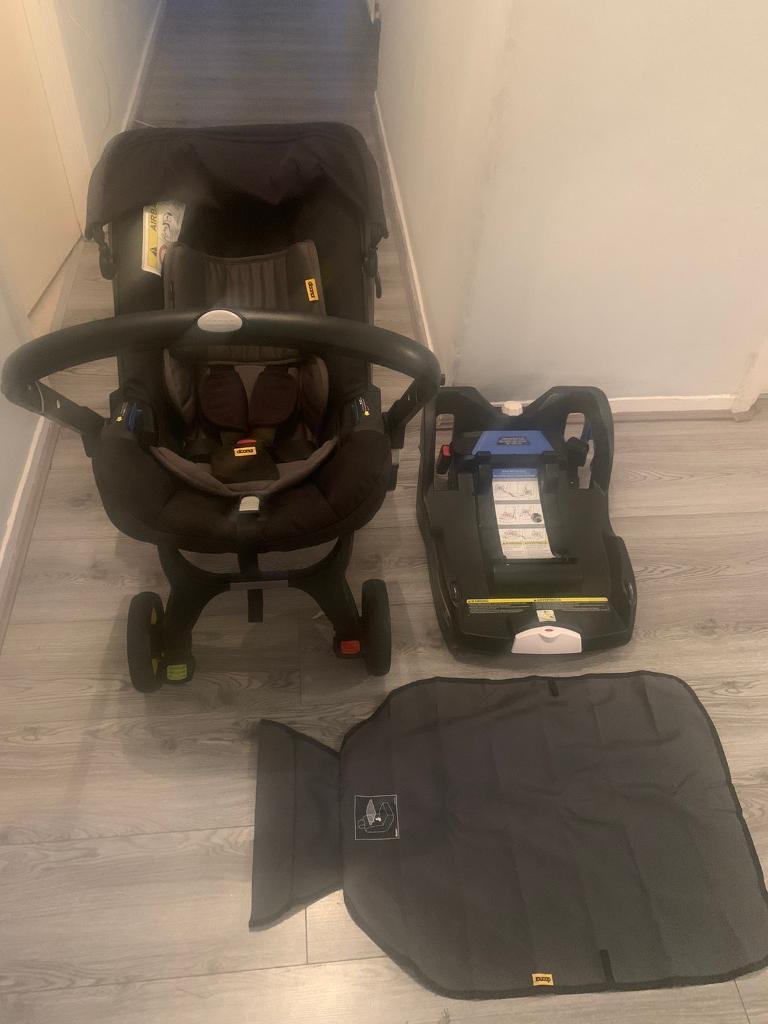 DOONA CARSEAT AND ISOFIX BASE | in 